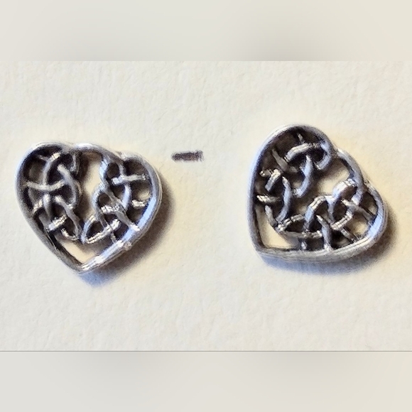 5 Pairs Sterling Silver Earrings, all marked 925. Hearts Angels MOP. Nice - Picture 6 of 9